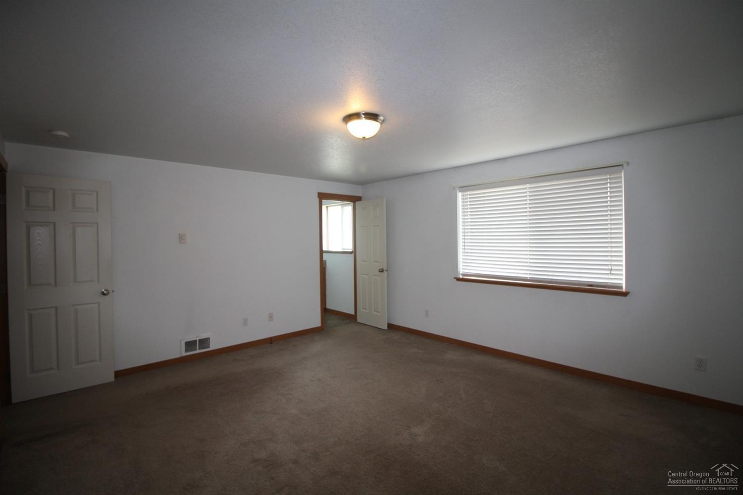 East Valley View Est - Residential