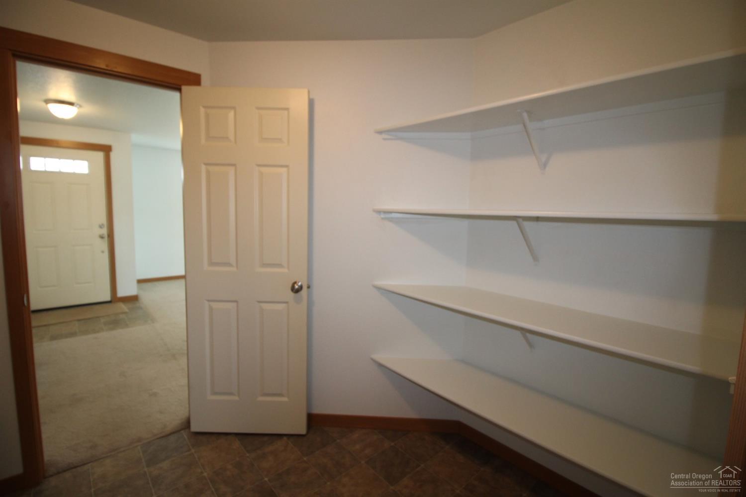 East Valley View Est - Residential