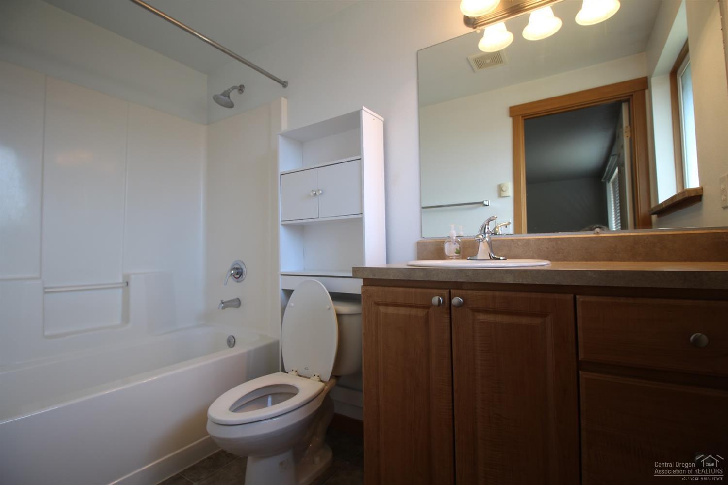 East Valley View Est - Residential