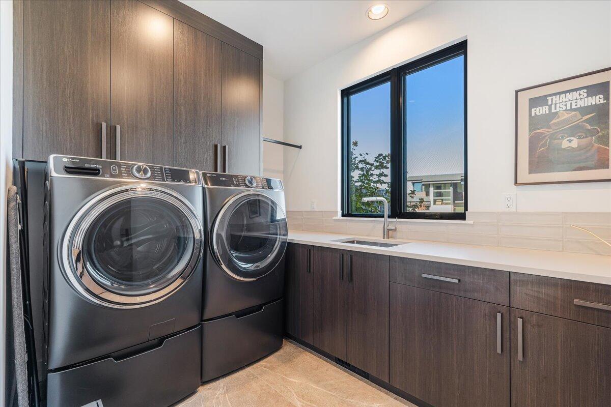 Discovery West Phase 5 - Residential