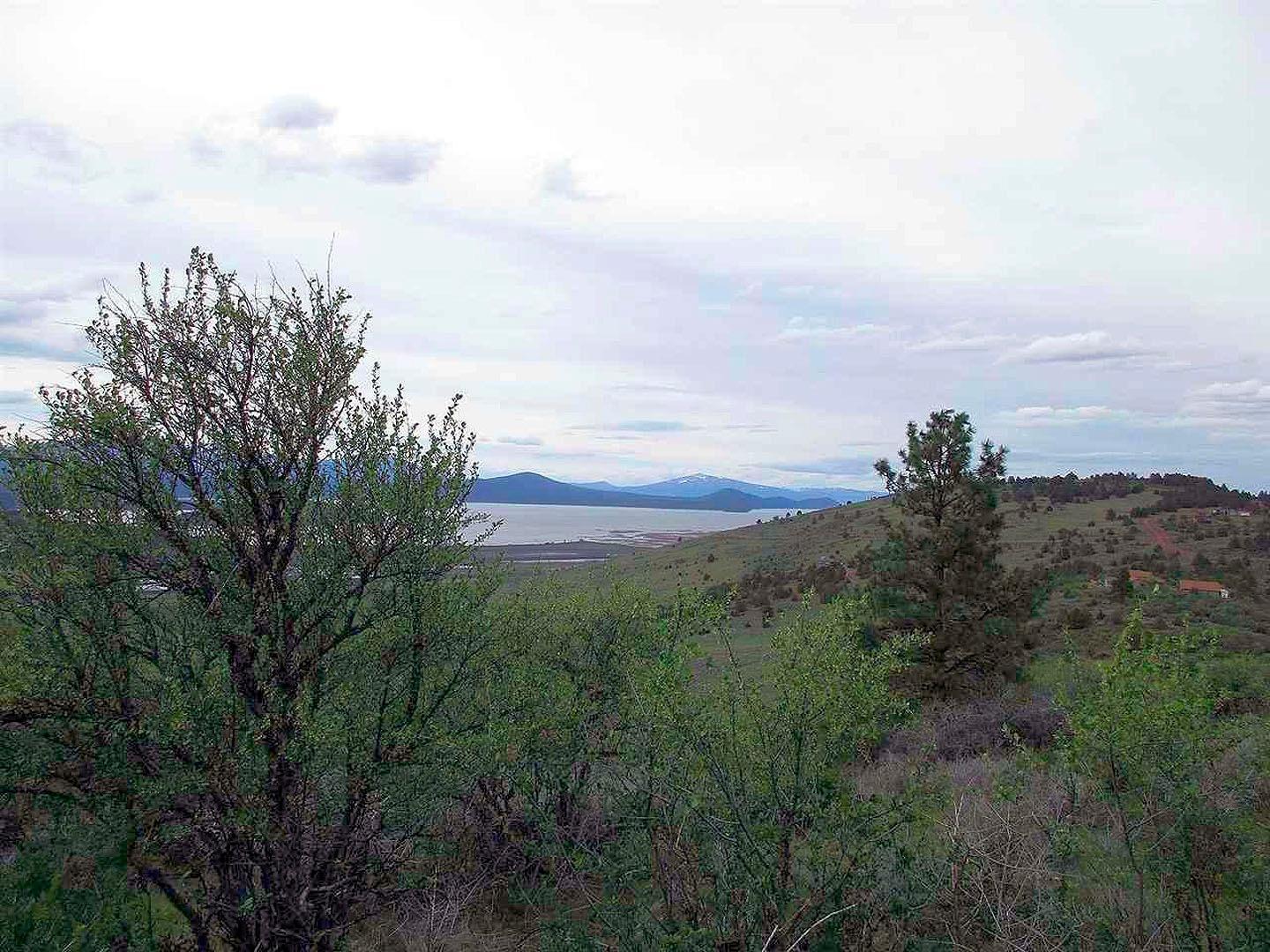 Paradise Hill - Land