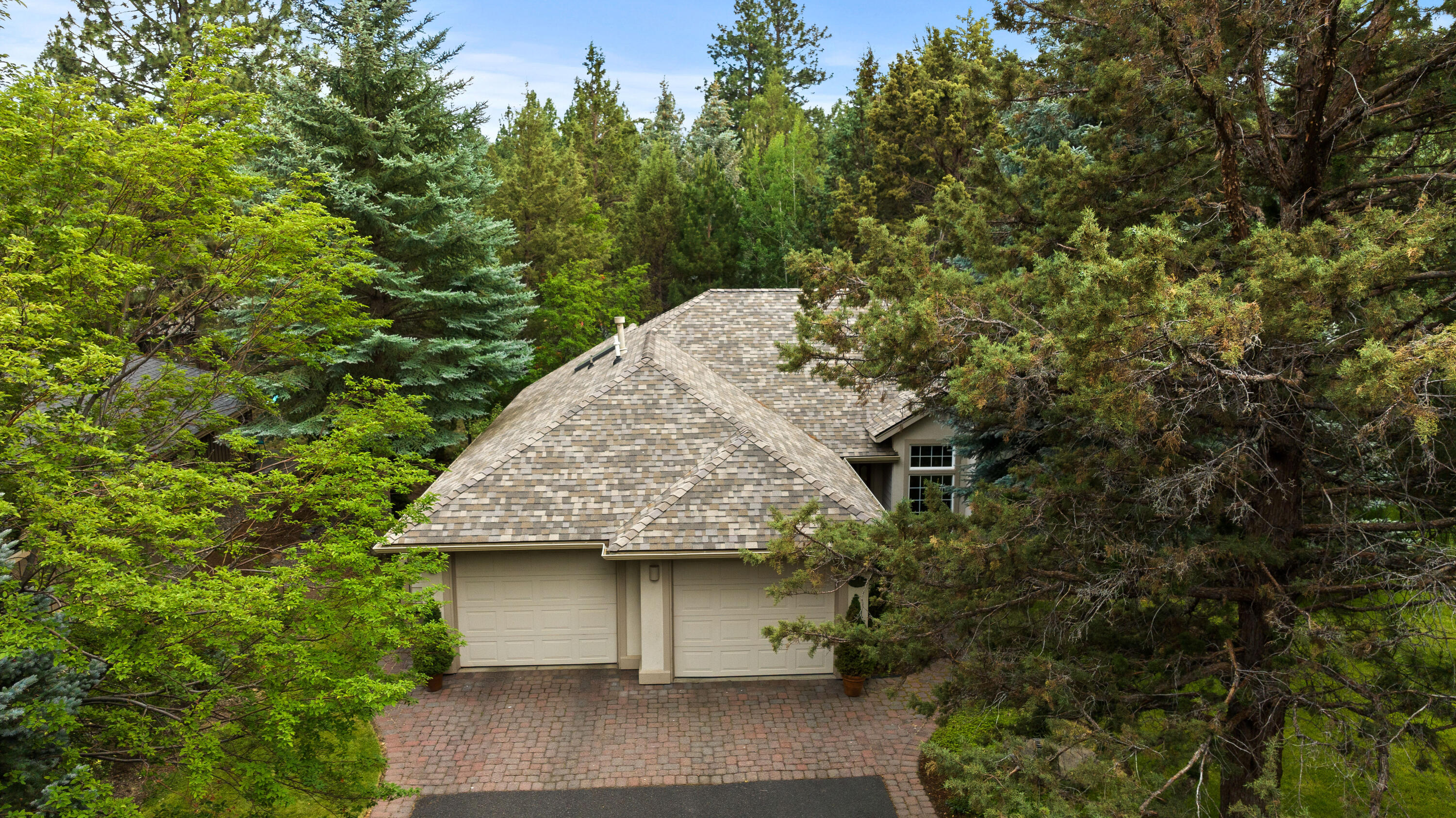 2697 NW Whitworth Way