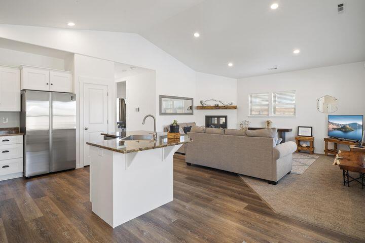 Oak Crest Estates - Residential