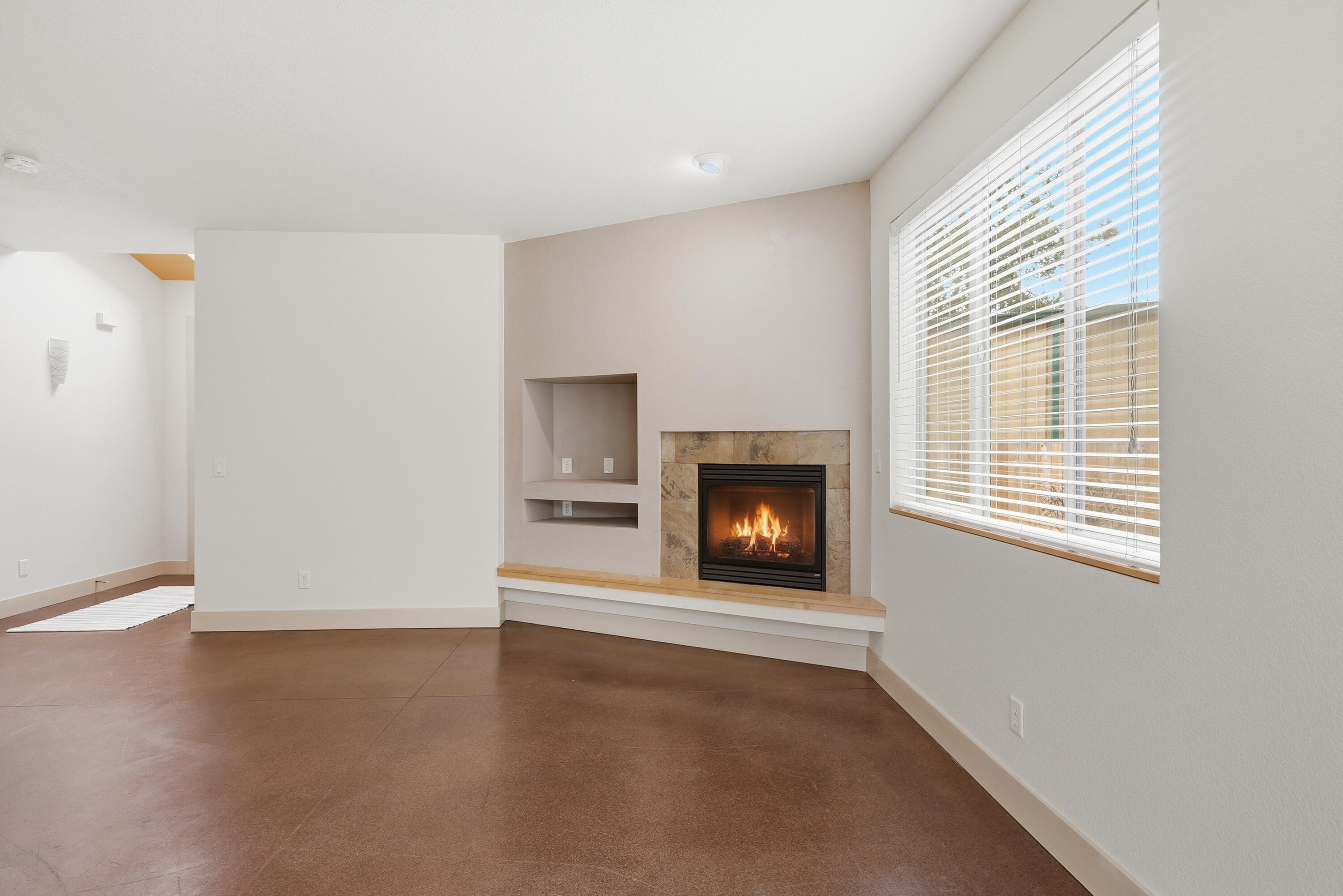 40 SW McKinley UNIT 1