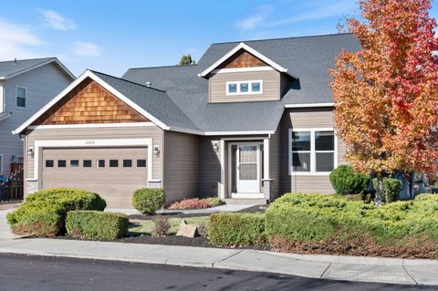 Tiny photo for 2055 NW Larch Avenue, Redmond, OR 97756 (MLS # 220211696)