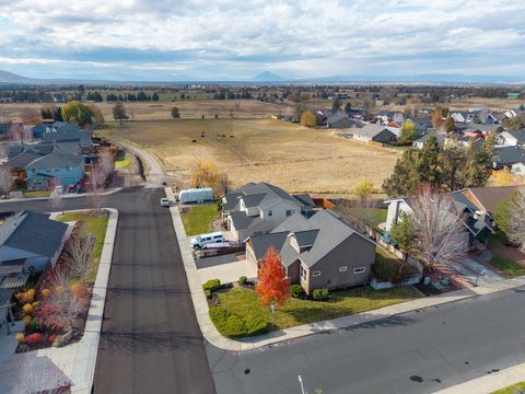 Tiny photo for 2055 NW Larch Avenue, Redmond, OR 97756 (MLS # 220211696)