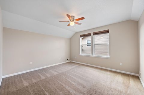 Tiny photo for 2055 NW Larch Avenue, Redmond, OR 97756 (MLS # 220211696)