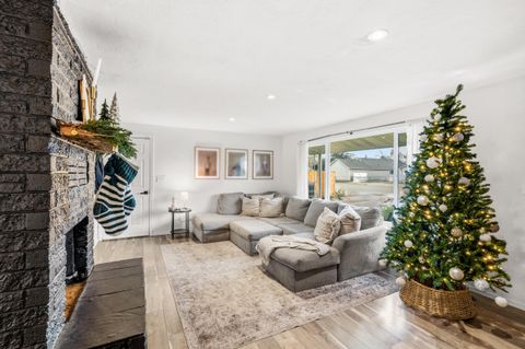 Tiny photo for 775 Garfield Street, Medford, OR 97501 (MLS # 220212777)