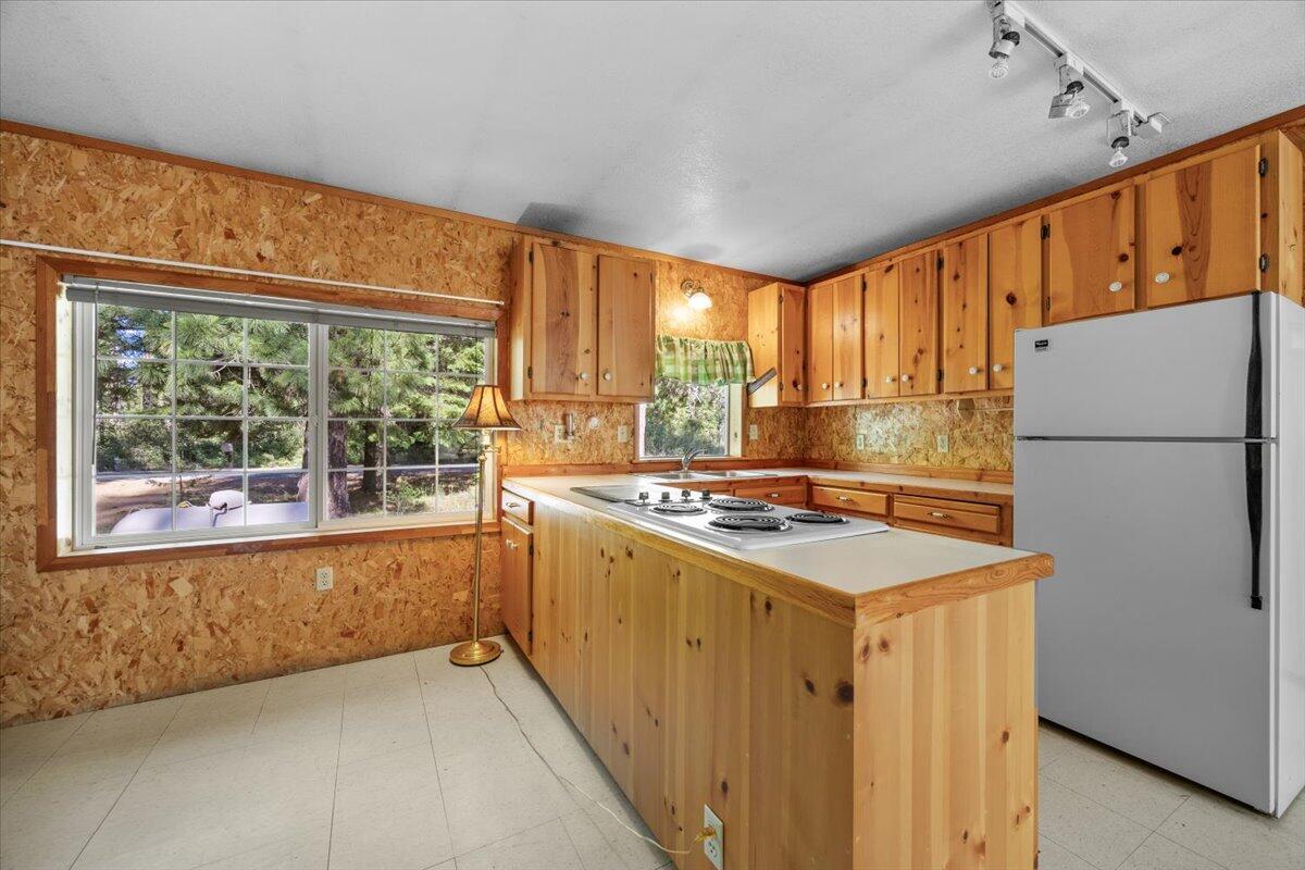 Frontier Tracts - Residential