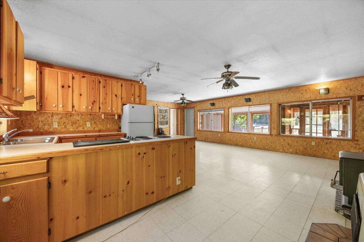 Frontier Tracts - Residential