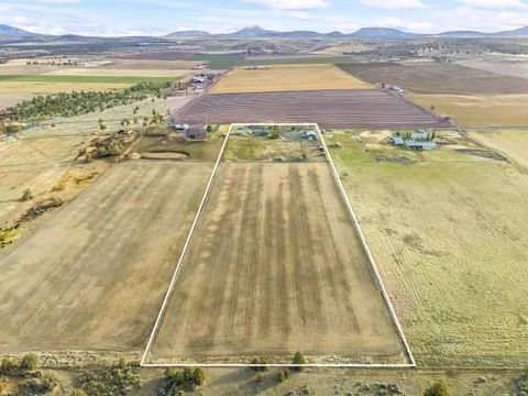 Tiny photo for 896 SE Dover Lane, Madras, OR 97741 (MLS # 220213745)