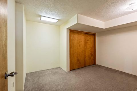 Tiny photo for 896 SE Dover Lane, Madras, OR 97741 (MLS # 220213745)