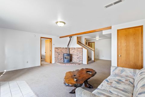 Tiny photo for 896 SE Dover Lane, Madras, OR 97741 (MLS # 220213745)