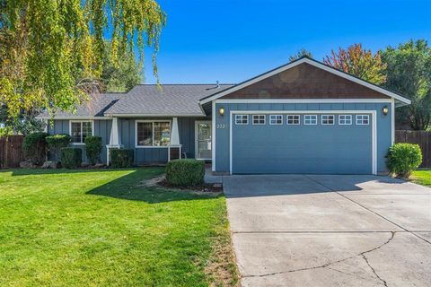 2228 SW Stonehedge Court Redmond OR 97756