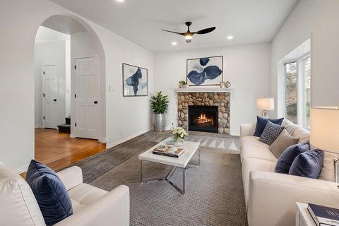 Tiny photo for 1420 NE Sharkey Terrace, Bend, OR 97701 (MLS # 220217494)