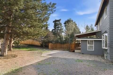 Tiny photo for 1420 NE Sharkey Terrace, Bend, OR 97701 (MLS # 220217494)