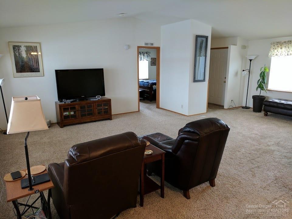 Ni Lah Sha Village - Residential