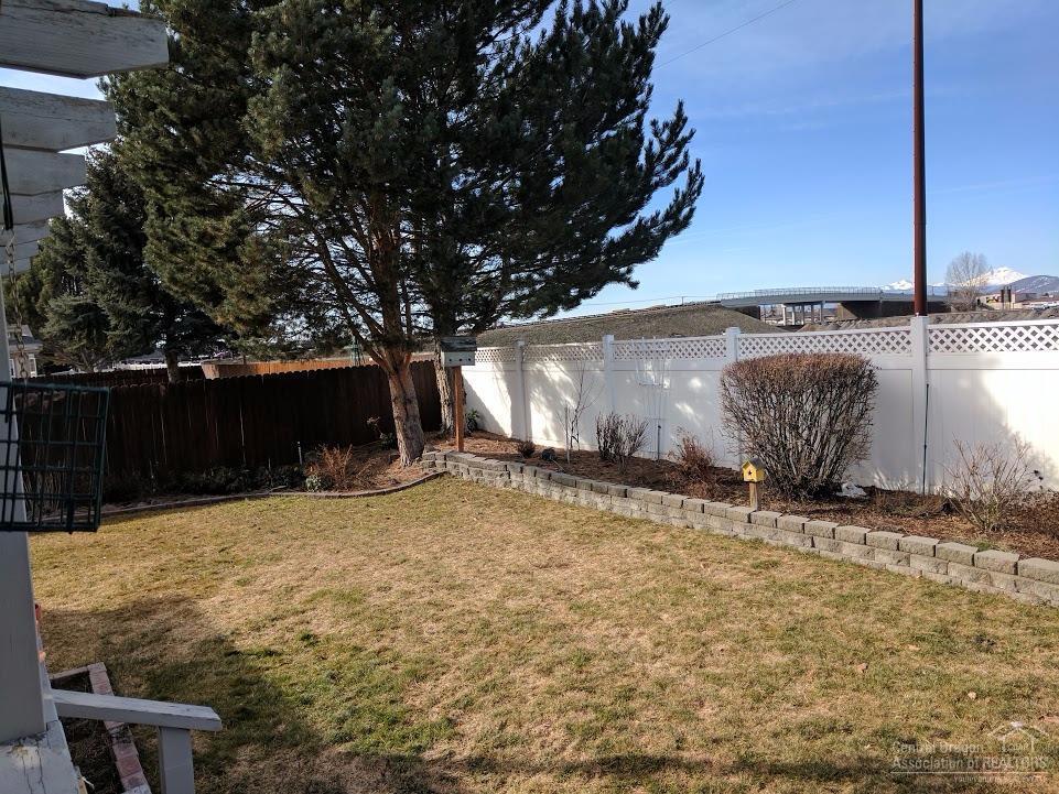 Ni Lah Sha Village - Residential