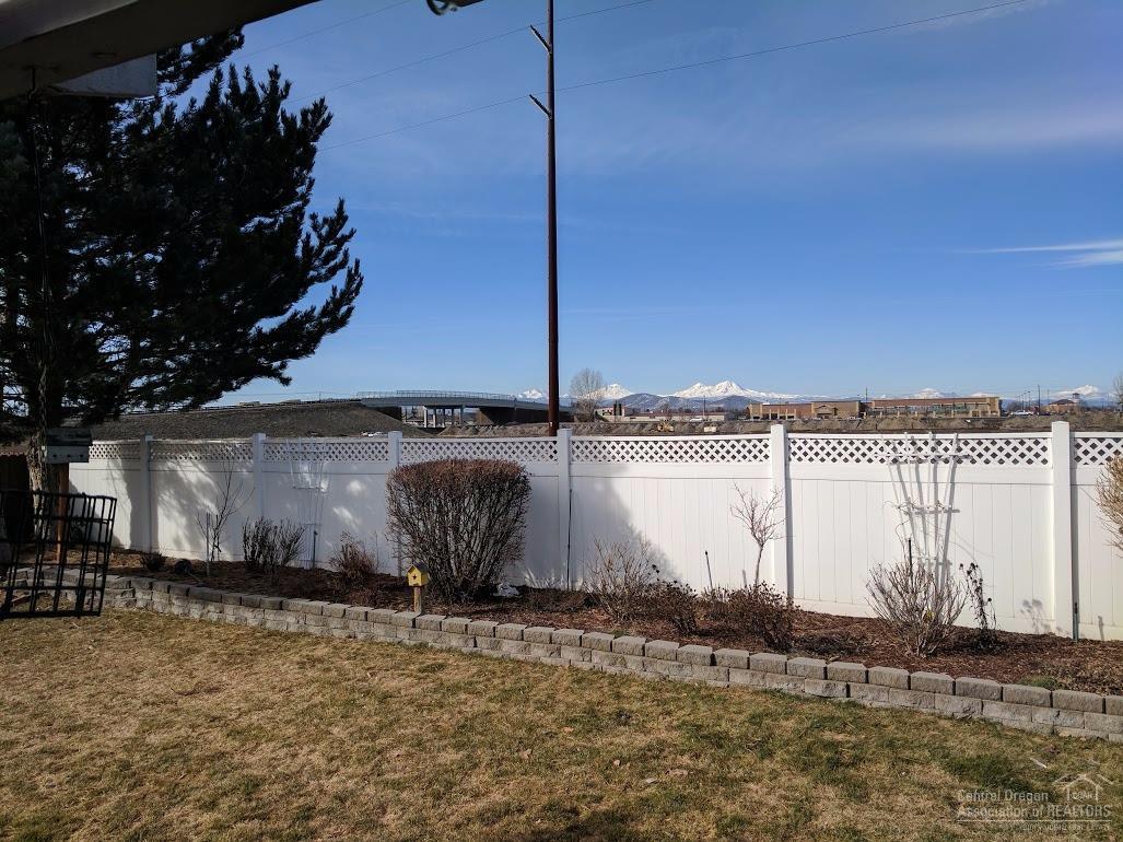 Ni Lah Sha Village - Residential