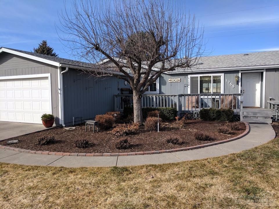 Ni Lah Sha Village - Residential