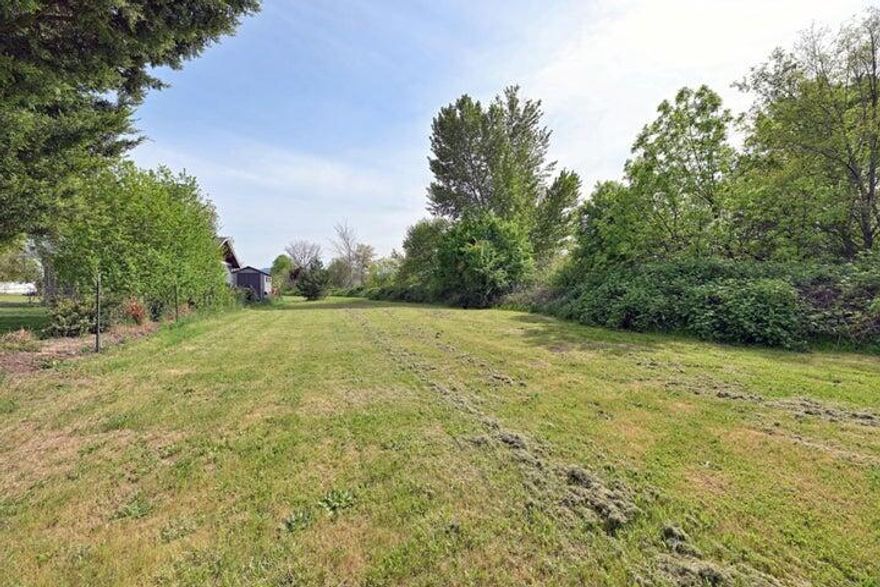 Welcome to 895 Holley Way—a residential lot located in the sought-after Snowy Butte Meadows neighborhood in Central Point. This vacant land offers a prime opportunity to build your custom dream home. Lot is located at the end of the cul-de-sac which includes 2-lots .28 acres and .19 acres. With public water and power available at the street, powered by Pacific Power, plus easy access via a paved road, the property blends modern convenience with peaceful suburban living. Surrounded by scenic views and close to local amenities, it's an ideal setting for homeowners and builders alike. Bring your vision to life on this ready-to-build homesite!