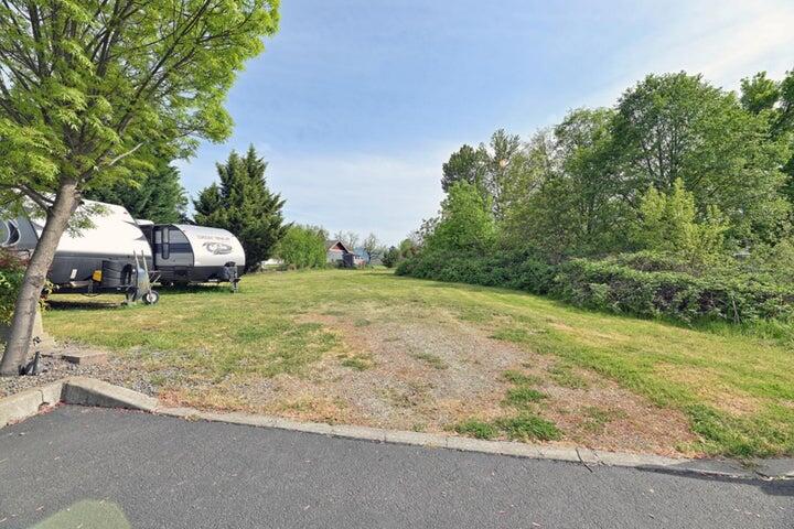 Snowy Butte Meadows - Land