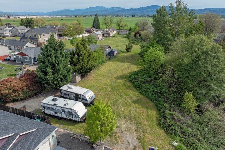 Snowy Butte Meadows - Land