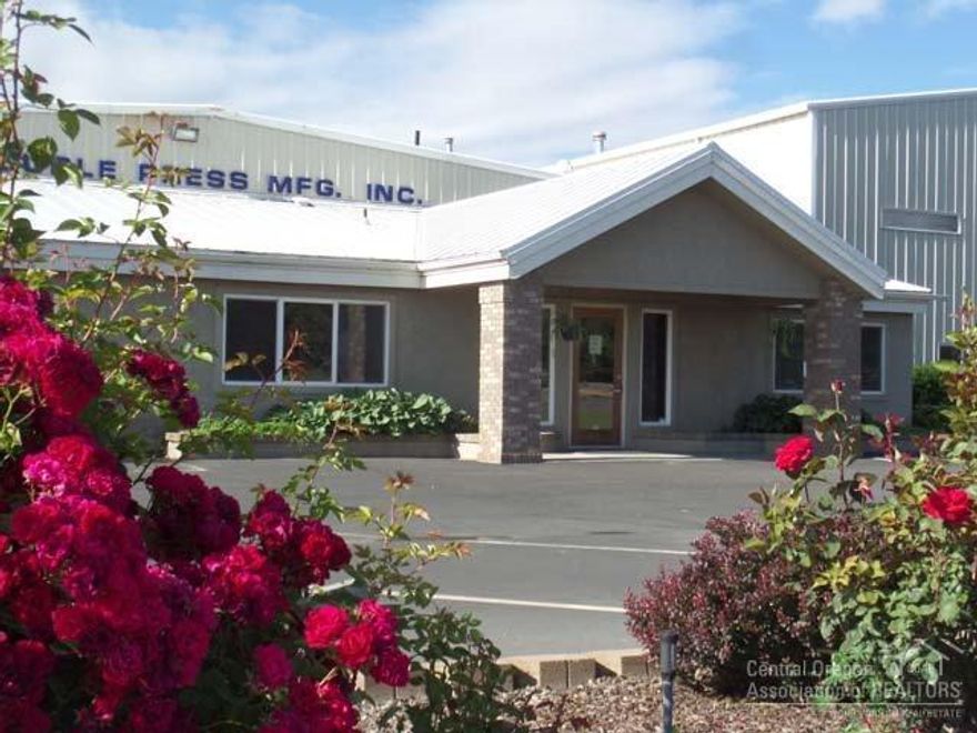 Newer, very functional industrial building. Nice office area, break room/meeting room. A total of over 25,000 SF of space! Plenty of parking and some outside work areas. Production area split into two areas. More separate space that can be used for storage or parts. This building is absolutely turn key and useful for many industrial uses. Has been used to fabricate large steel machinery. Very close to City of Madras airport and Erickson Air Museum.