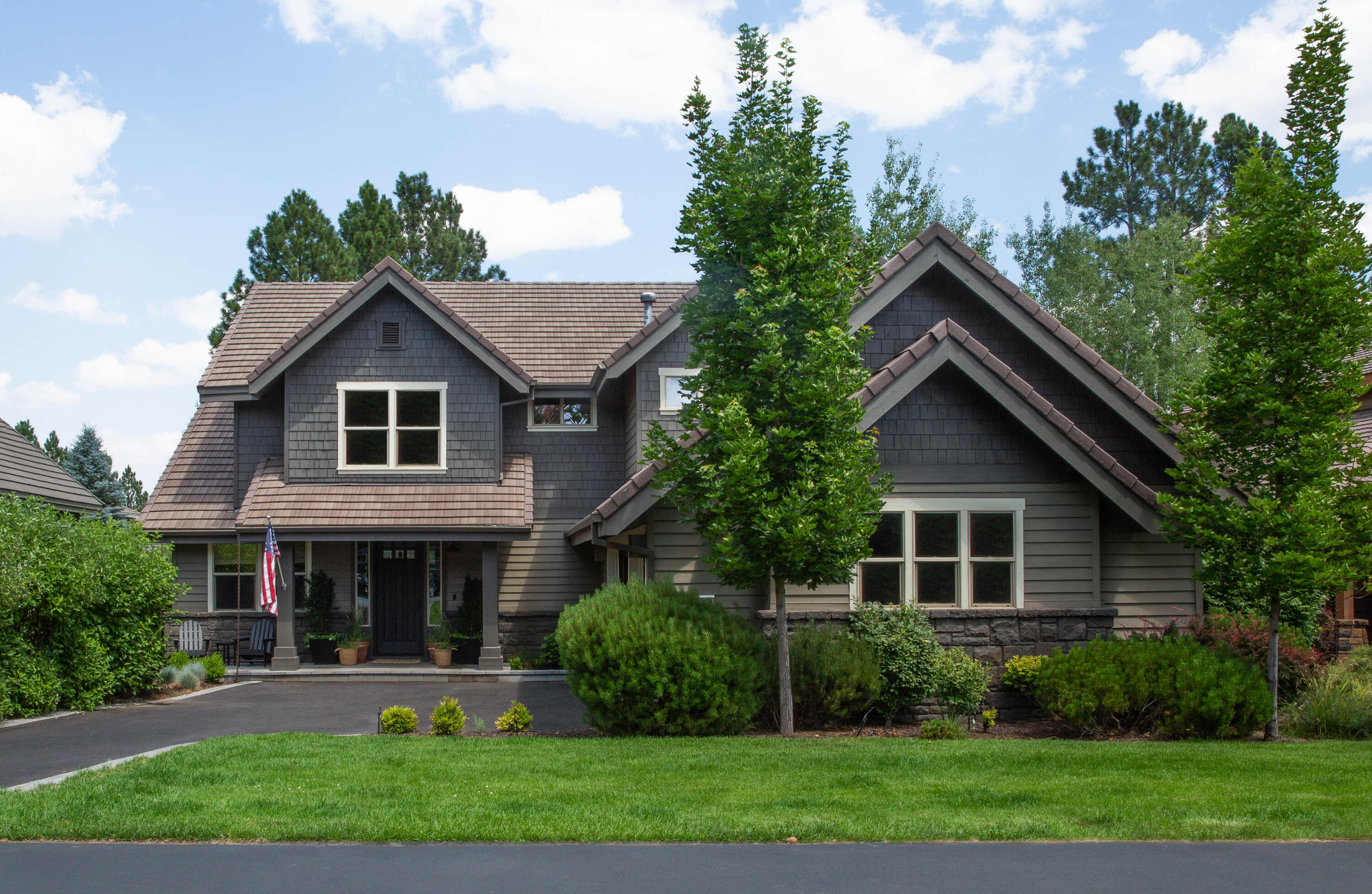 Broken Top - Residential