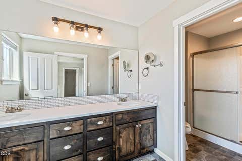 Tiny photo for 3022 NW Boxelder Avenue, Redmond, OR 97756 (MLS # 220226833)
