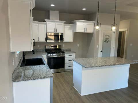 Tiny photo for 2229 Piazza Drive, Medford, OR 97501 (MLS # 220226684)