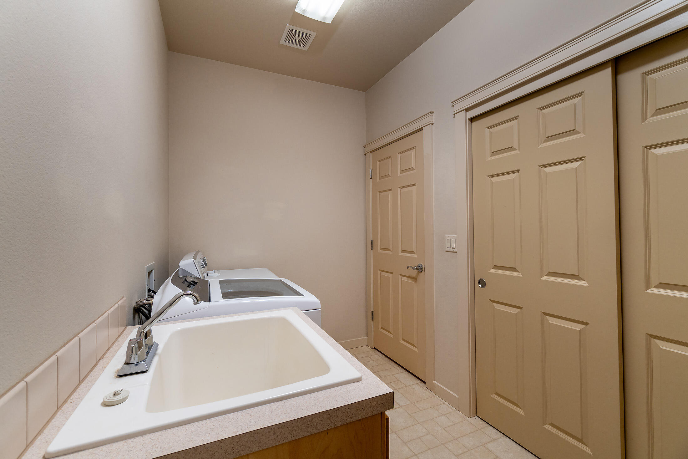 River Rim - Residential