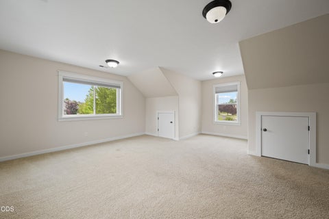 Tiny photo for 63441 Stacy Lane, Bend, OR 97701 (MLS # 220225731)
