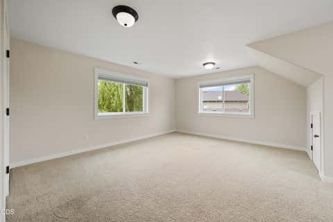 Tiny photo for 63441 Stacy Lane, Bend, OR 97701 (MLS # 220225731)