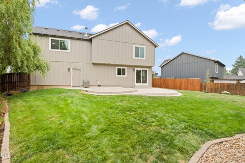 Tiny photo for 63441 Stacy Lane, Bend, OR 97701 (MLS # 220225731)