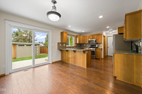 Tiny photo for 63441 Stacy Lane, Bend, OR 97701 (MLS # 220225731)