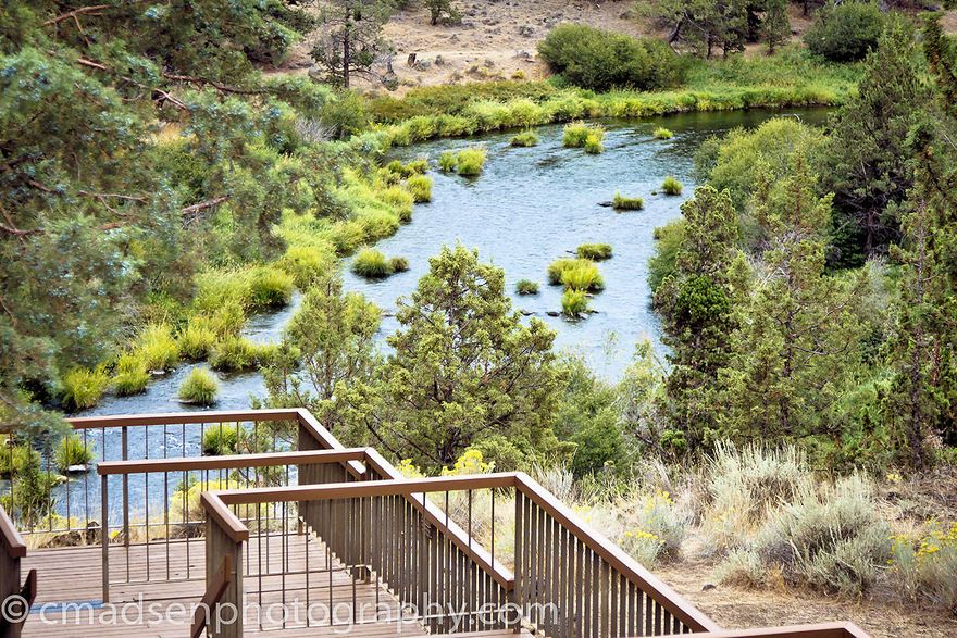 Only minutes from the Redmond Airport with daily direct non stop flights from San Diego, Los Angeles, San Francisco, Chicago and Denver
River Run Event Center is a one of a kind facility on over 2 acres on the Deschutes River at Eagle Crest Resort, Redmond, Oregon.
River Run can accommodate 200 plus guests in a beautiful lodge style interior and 5,000 ft of deck on the river.