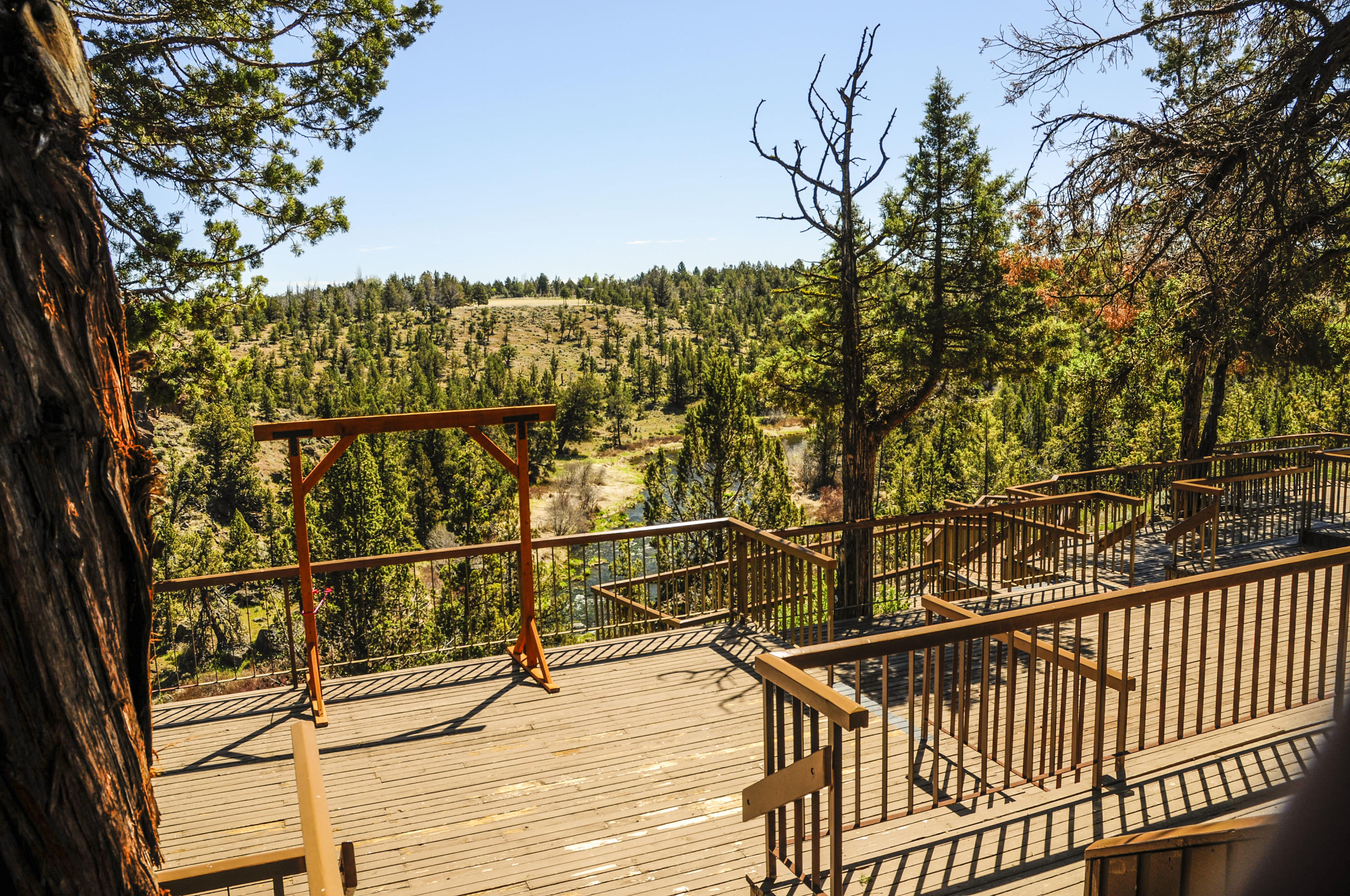 Eagle Crest - Commercial Sale