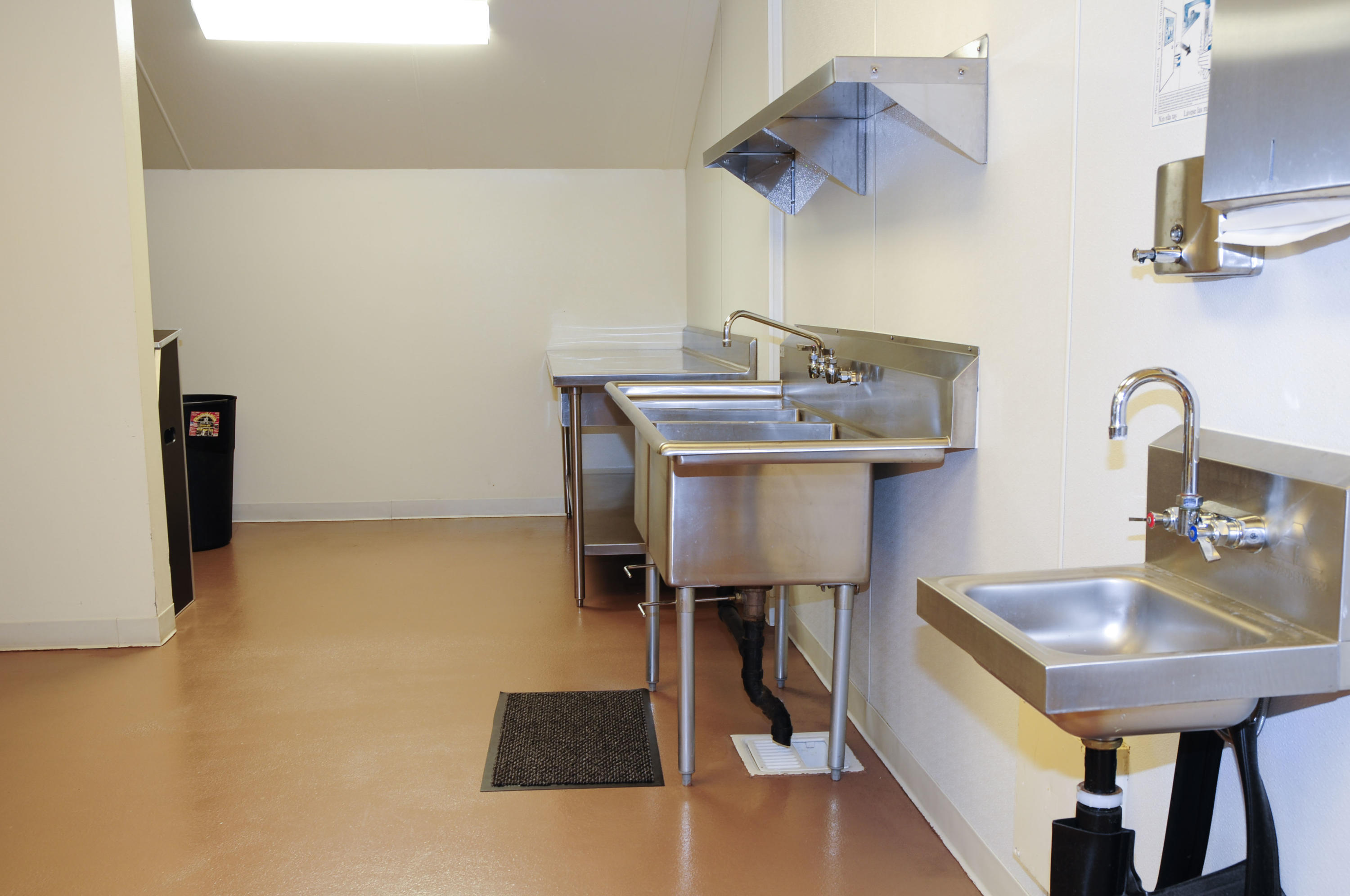 Eagle Crest - Commercial Sale