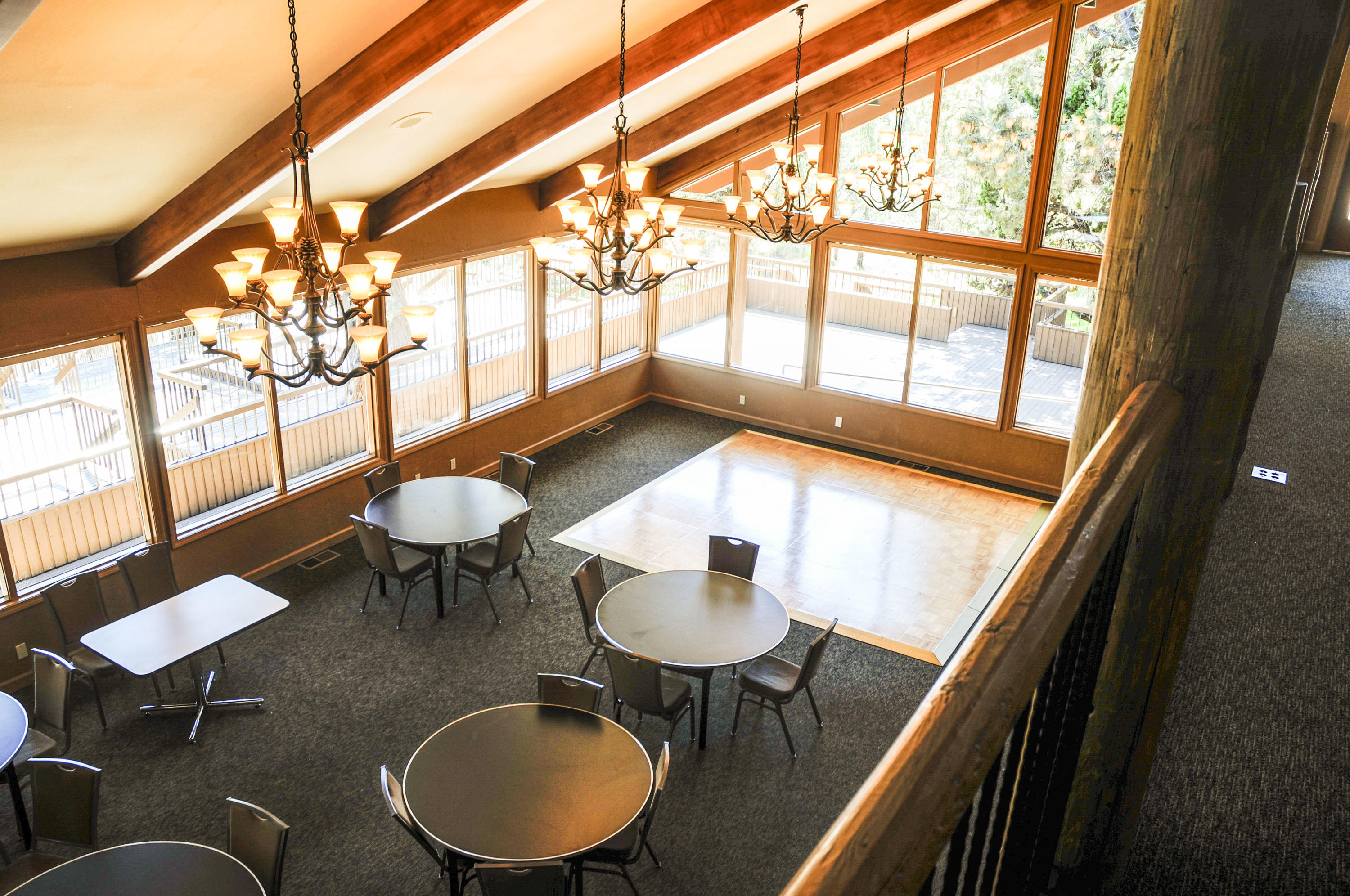 Eagle Crest - Commercial Sale