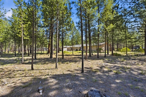 Tiny photo for 50868 Doe Loop, La Pine, OR 97739 (MLS # 220221948)