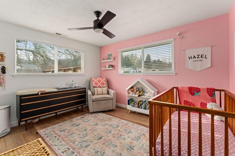 Tiny photo for 1949 Haviland Drive, Grants Pass, OR 97527 (MLS # 220212640)