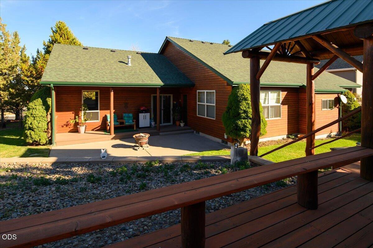3560 SW Hillcrest Court