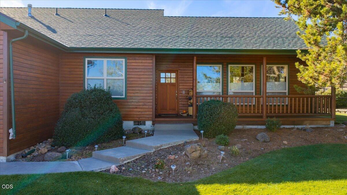 3560 SW Hillcrest Court