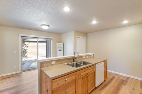 Tiny photo for 16559 Daisy Place, La Pine, OR 97739 (MLS # 220219544)
