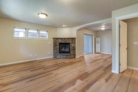 Tiny photo for 16559 Daisy Place, La Pine, OR 97739 (MLS # 220219544)
