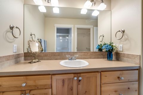 Tiny photo for 16559 Daisy Place, La Pine, OR 97739 (MLS # 220219544)