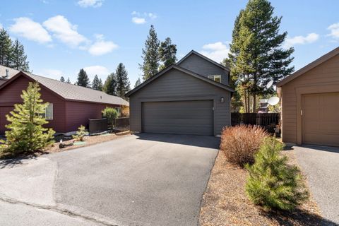 Tiny photo for 16559 Daisy Place, La Pine, OR 97739 (MLS # 220219544)