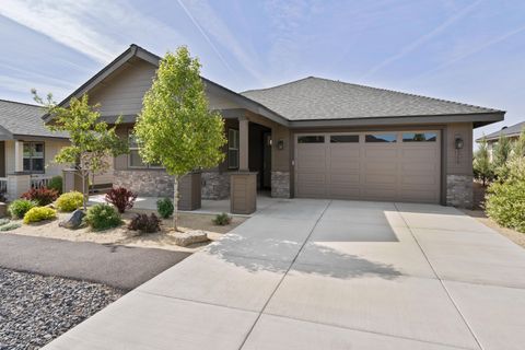 2366 NW Redwood Avenue 11 Redmond OR 97756