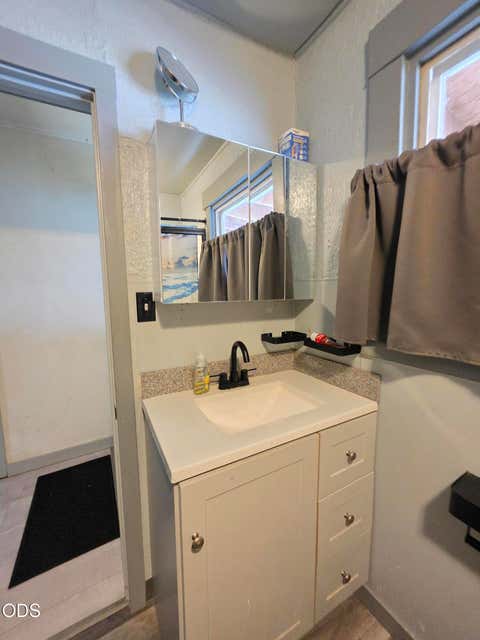 Tiny photo for 1518 Pleasant Avenue, Klamath Falls, OR 97601 (MLS # 220227393)
